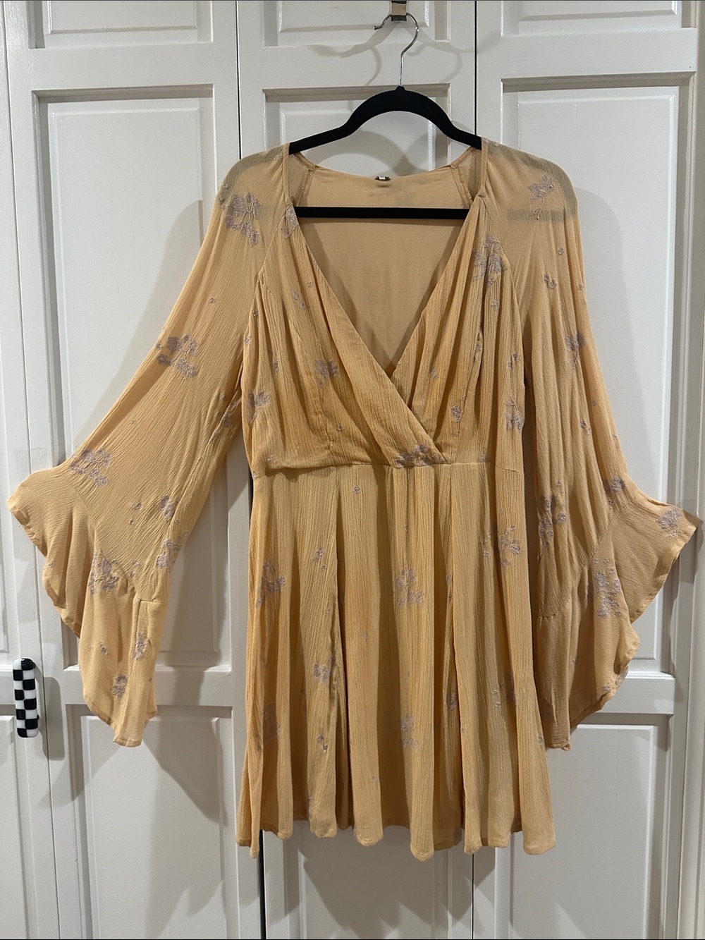 Free People NWT “Jasmine” Yellow Embroidered Boho Bell Sleeve Mini Dress, 12